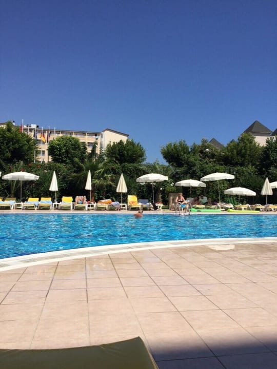 Pool Telatiye Resort