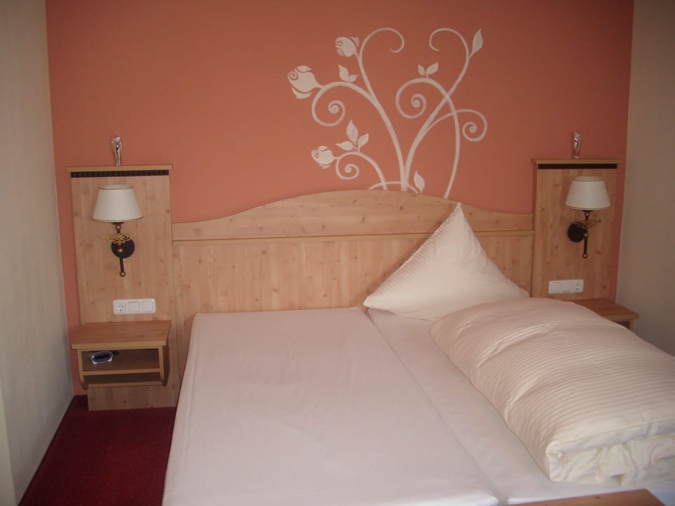 Doppelzimmer zur Alleinnutzung. Gute Einrichtung Hotel-Gasthof-Fellner