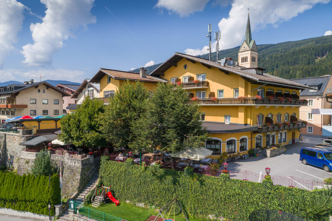 Außenansicht Hotel Gasthof Stegerbräu