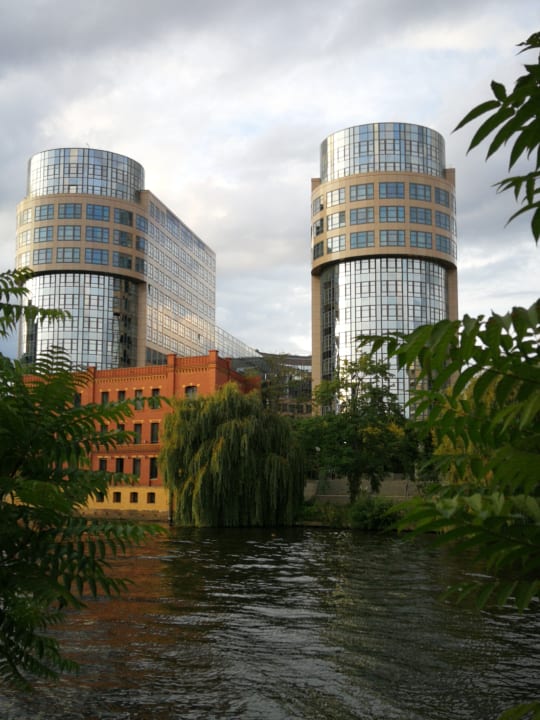 Außenansicht AMERON Berlin ABION Spreebogen Waterside