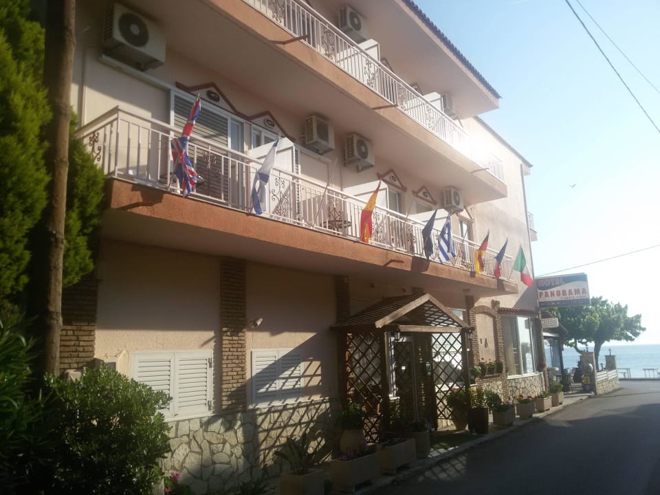 Eingang Hotel Panorama