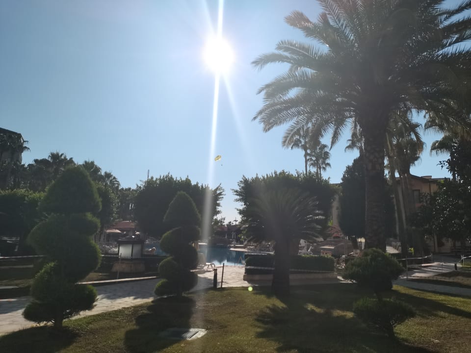 Gartenanlage Miramare Queen Hotel