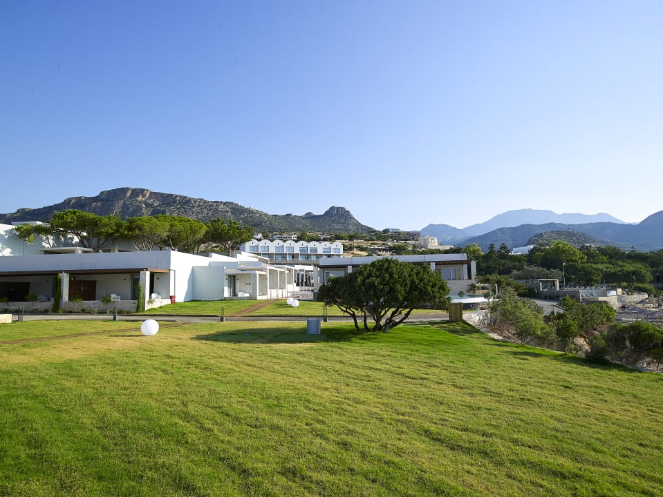 Gartenanlage Kakkos Beach Hotel
