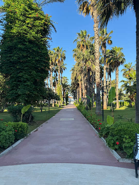 Gartenanlage Adora Hotel & Resort