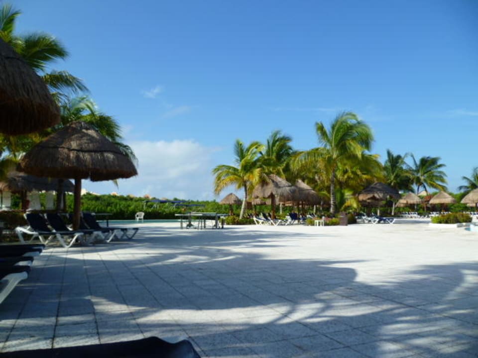 Pool Grand Palladium Select White Sand Resort & Spa