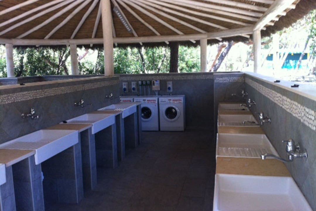 Waschmaschinen / Waschbecken Etruria Camping Marina Di Castagneto Carducci