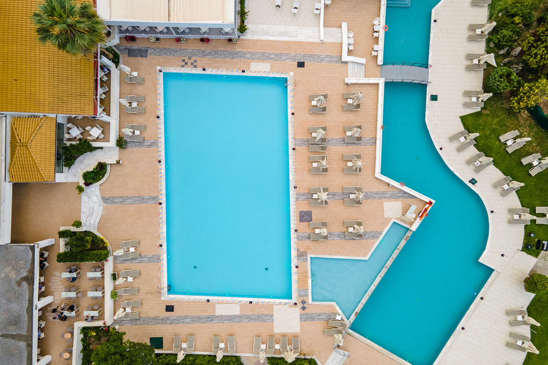 Pool Olympian Bay Grand Resort