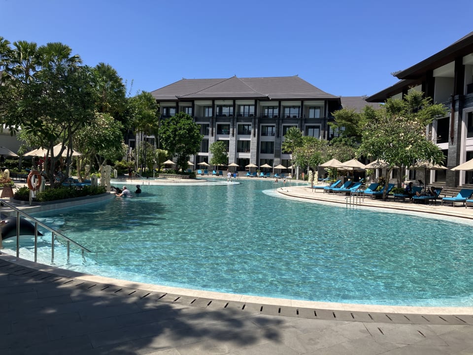 Pool Courtyard by Marriott Bali Nusa Dua