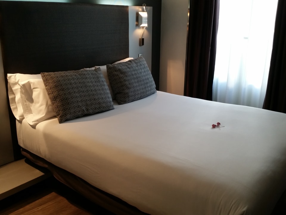 Bett Petit Palace Plaza España