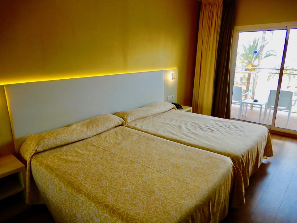 Zimmer Hotel Best Siroco