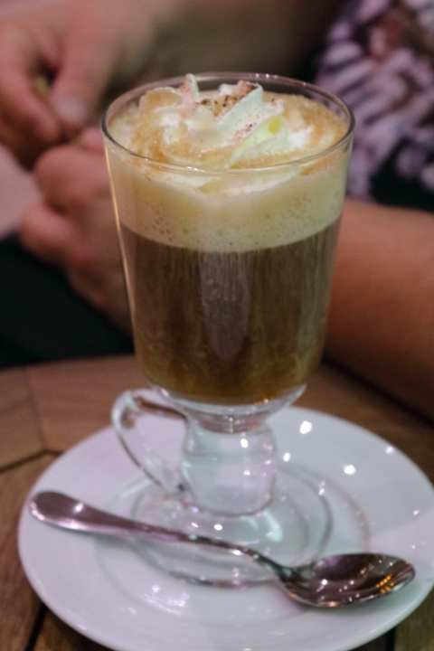 Gastro Acanthus Cennet Barut Collection