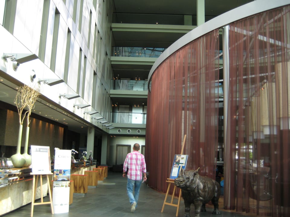 Moderne Lobby Radisson Blu Hotel Köln