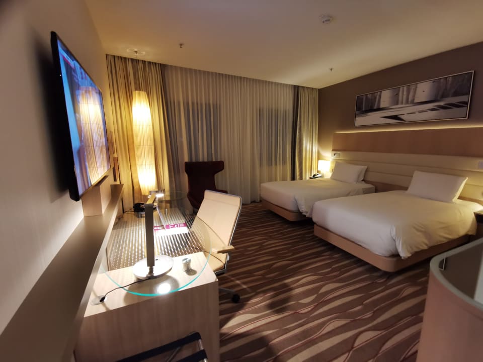 Zimmer Hilton Frankfurt Airport