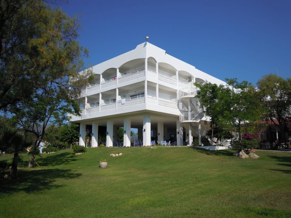 Terrasse Domes Aulūs Zante, Autograph Collection