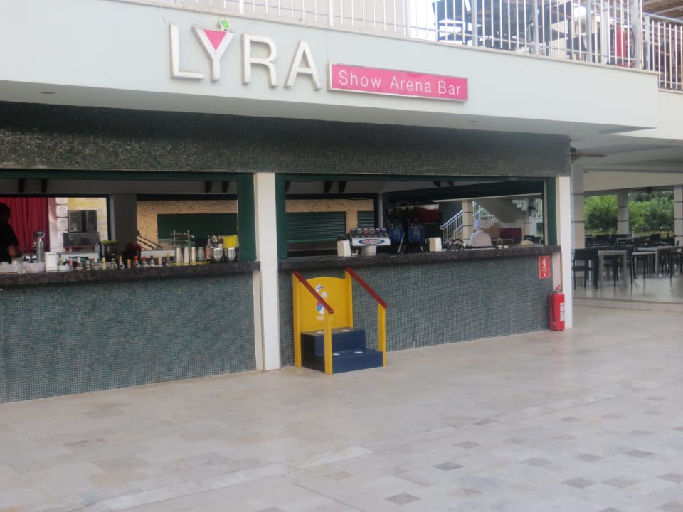 Lyra Bar Hotel Delphin Imperial