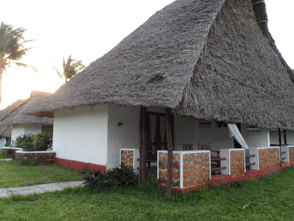 Hütte mit Gartenblick Karafuu Beach Resort & Spa