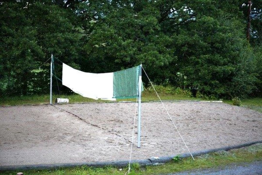 Beachvolleyballfeld vor dem Haus Aktivcenter Stömne