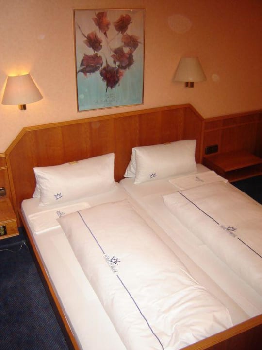 Doppelbett Hotel City Krone