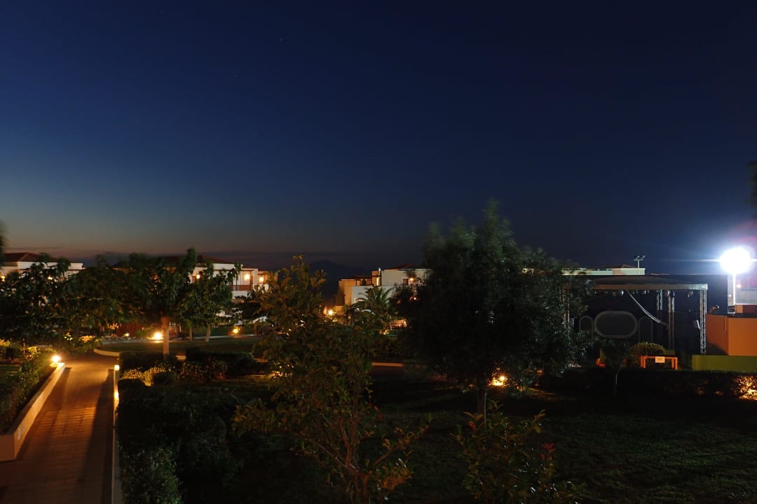 Club Marmari Palace bei Nacht Atlantica Marmari Palace