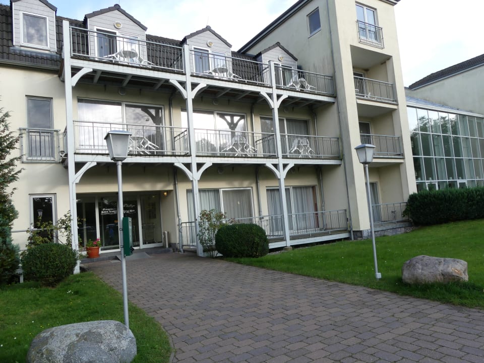 Außenansicht Seehotel Schloss Klink