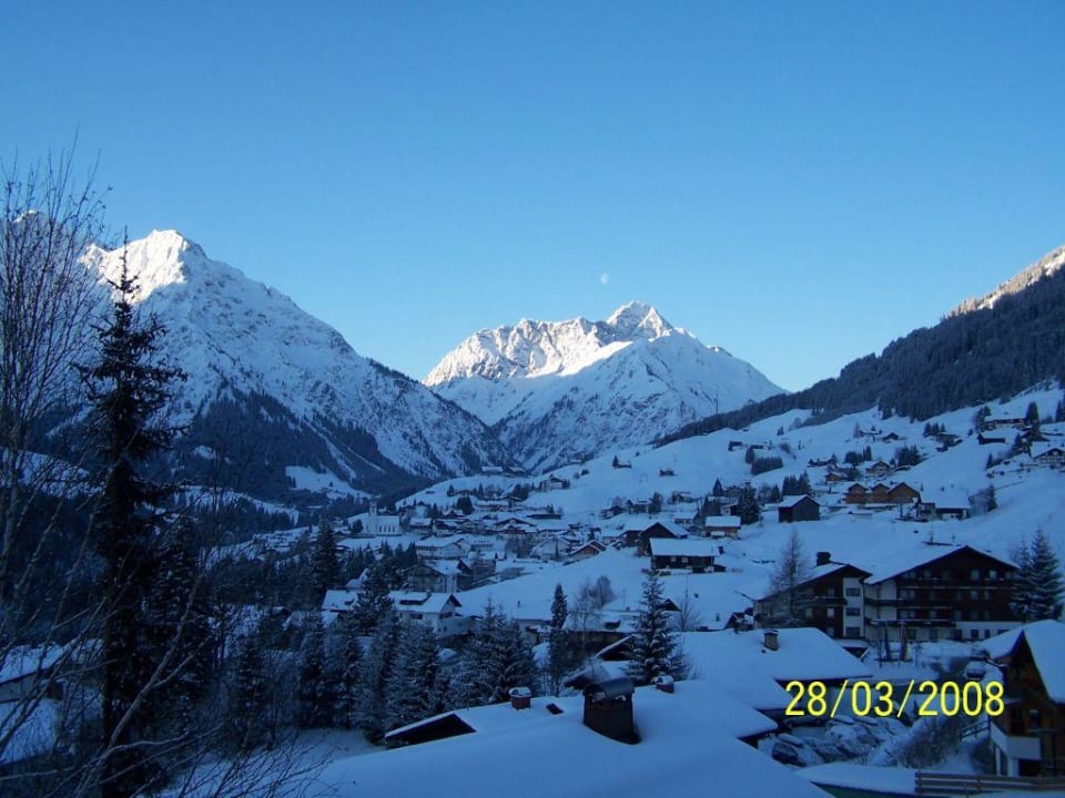 Sonnenaufgang über Hirschegg Hotel Birkenhöhe