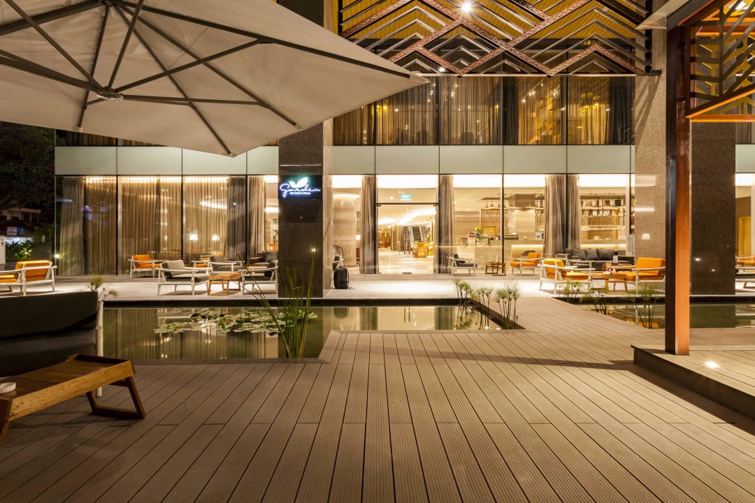 Garden Crowne Plaza Vientiane