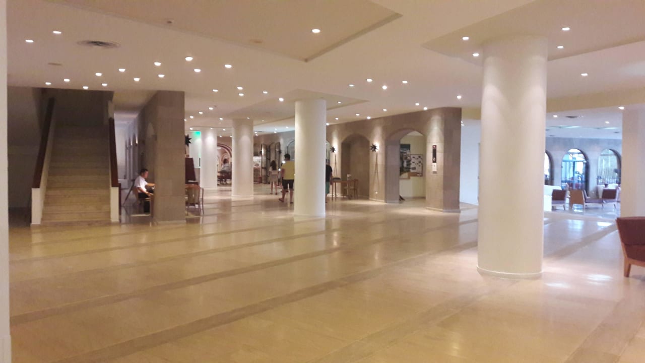 Eingangshalle Grecotel LUXME Dama Dama