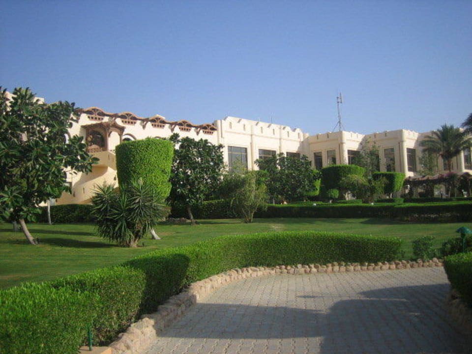 Blick vom Garten Charmillion Club Resort