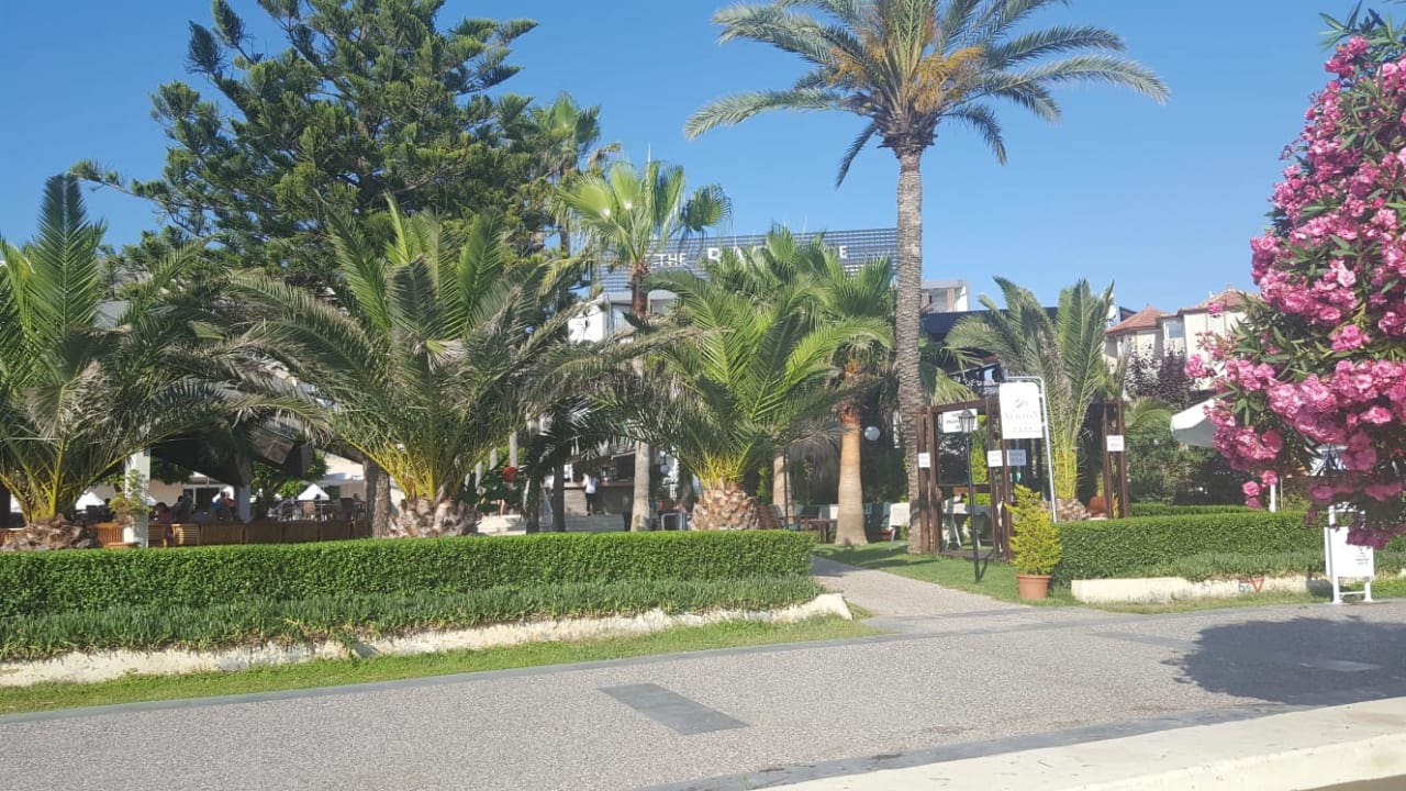 Gartenanlage Nerton Hotel - Erwachsenenhotel ab 16 Jahren