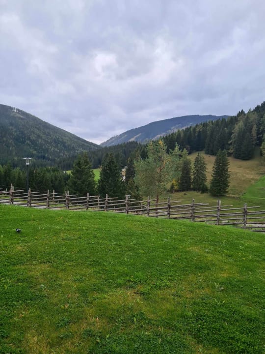 Ausblick Almwellness Hotel Pierer