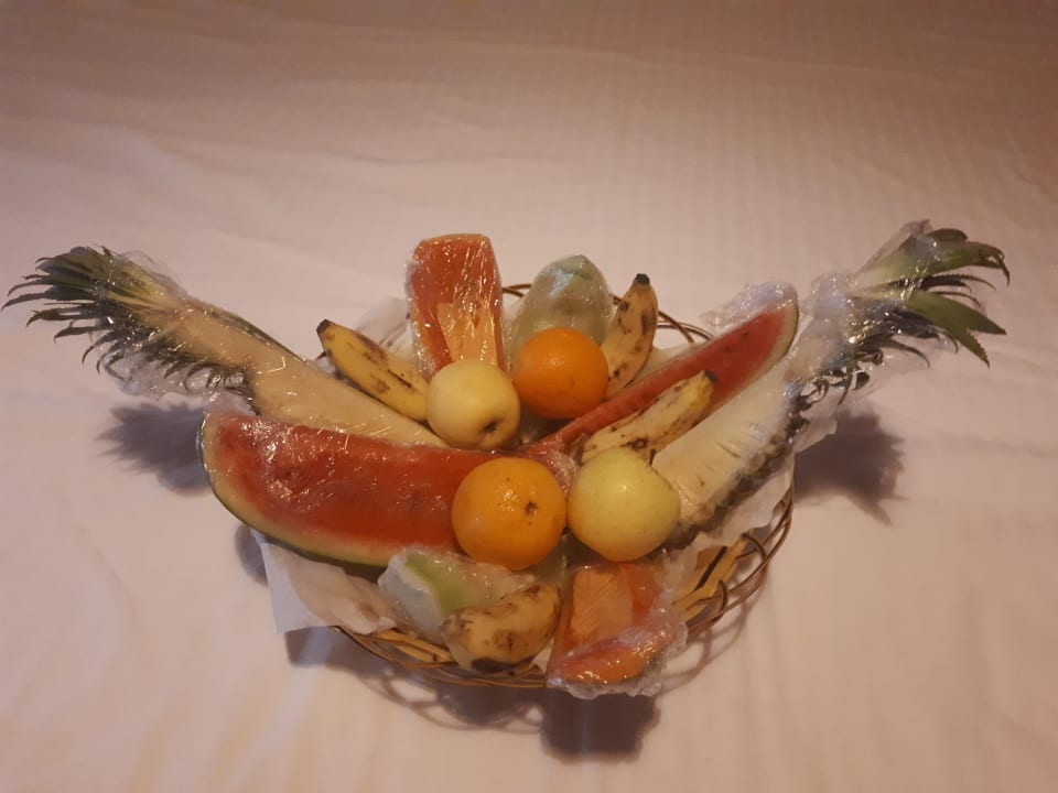 Obstkorb Angaga Island Resort