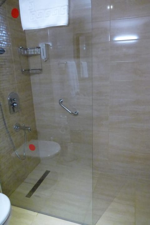 Große Dusche im Bad Dizalya Palm Garden