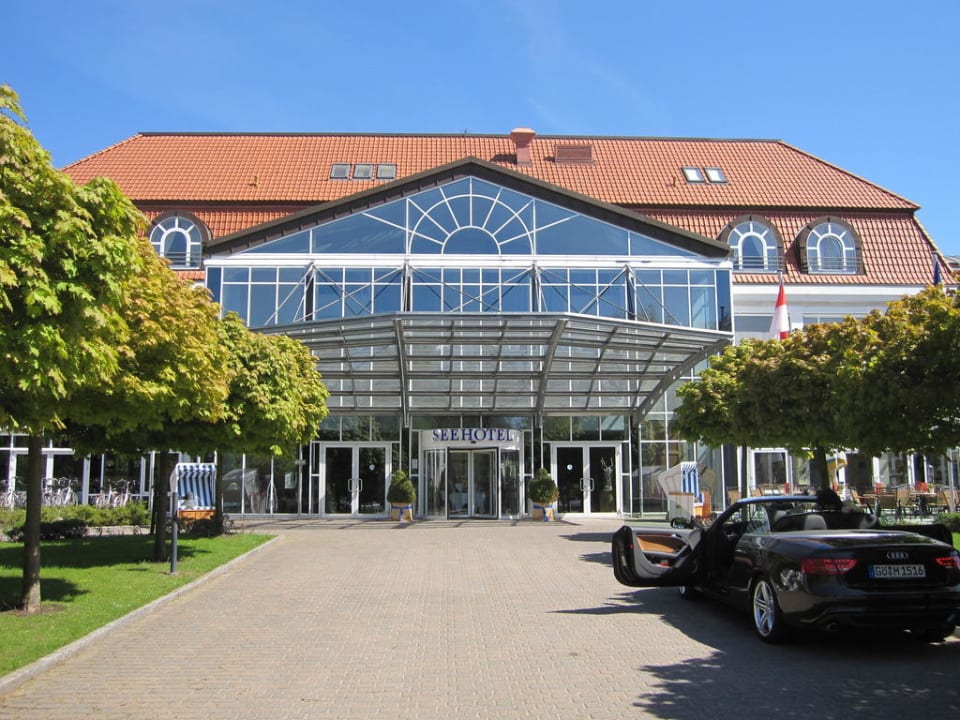 Außenansicht Seehotel Großherzog von Mecklenburg