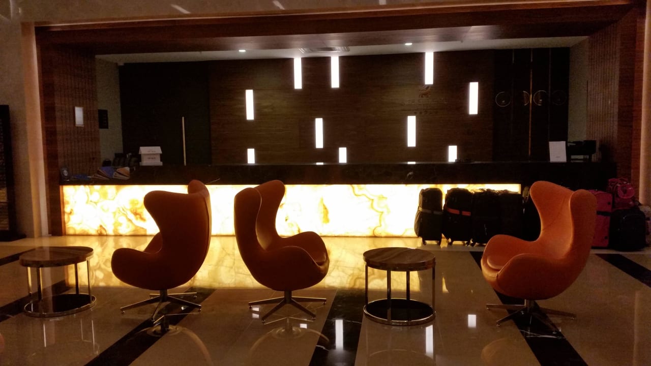 Eingang Side Sunport Hotel & Spa