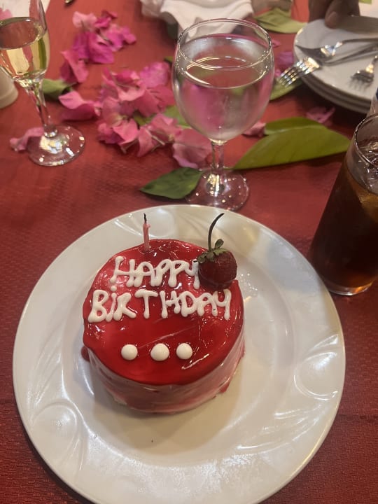 Gastro Saturn Palace Resort Hotel