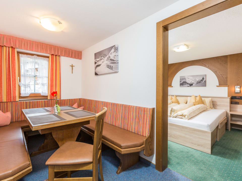 Zimmer Hotel Altes Holzhaus