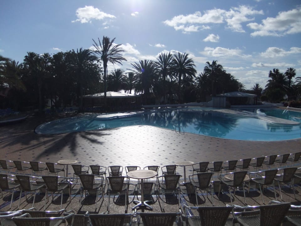 Poolanlage am Abend Aldiana Club Fuerteventura