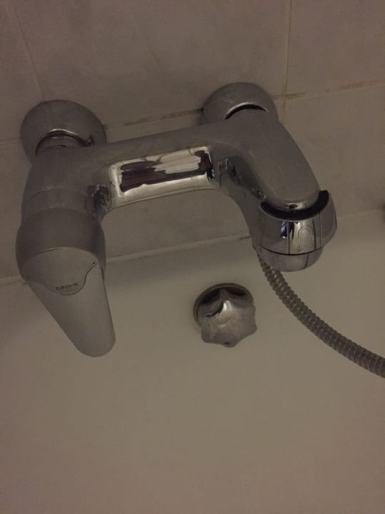 "Nie wieder - sehr schmutzige Zimmer" Hotel Mailberger Hof