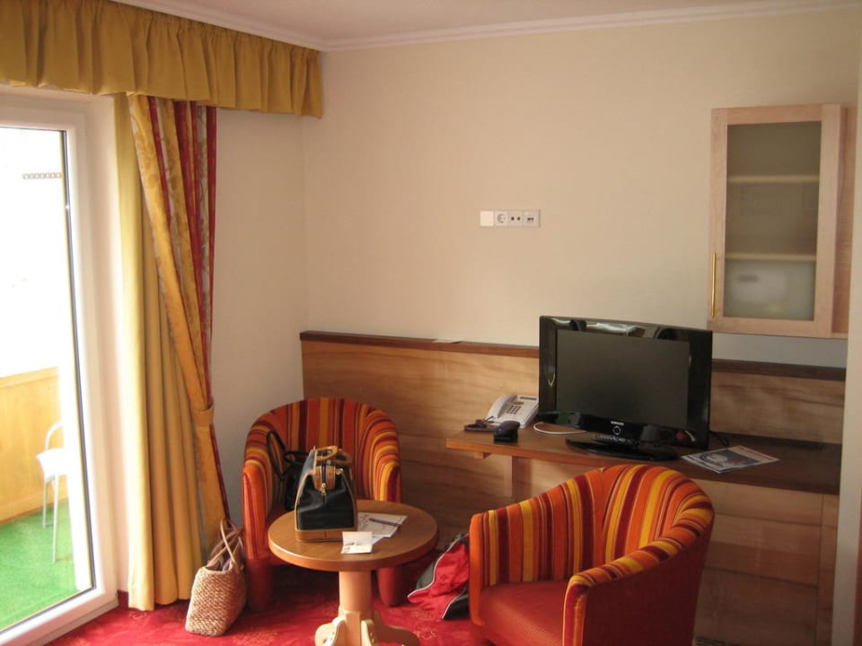 Standardzimmer TV Hotel Alpvita Piz Tasna