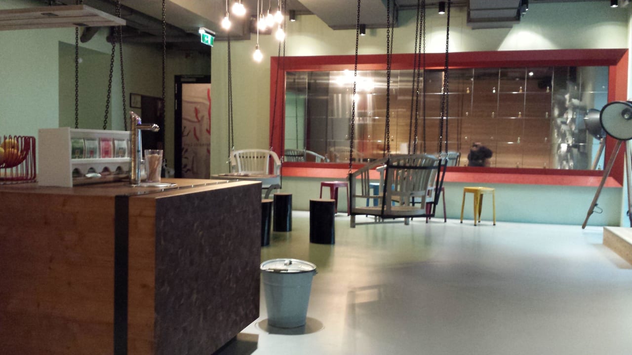 Umkleide Wellnessbereich 25hours Hotel Wien beim MuseumsQuartier