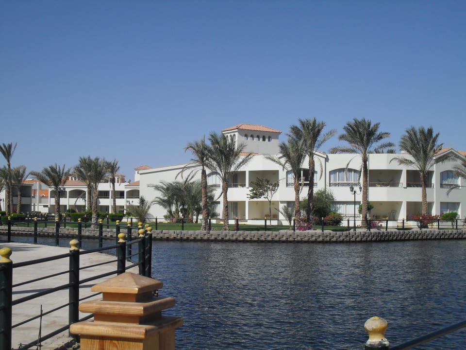 Blick auf ein Haus Pickalbatros Dana Beach Resort - Hurghada