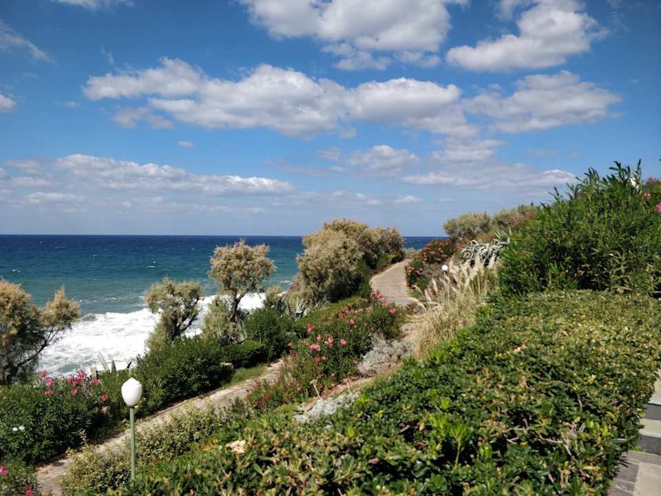 Gartenanlage Iberostar Waves Creta Panorama & Mare