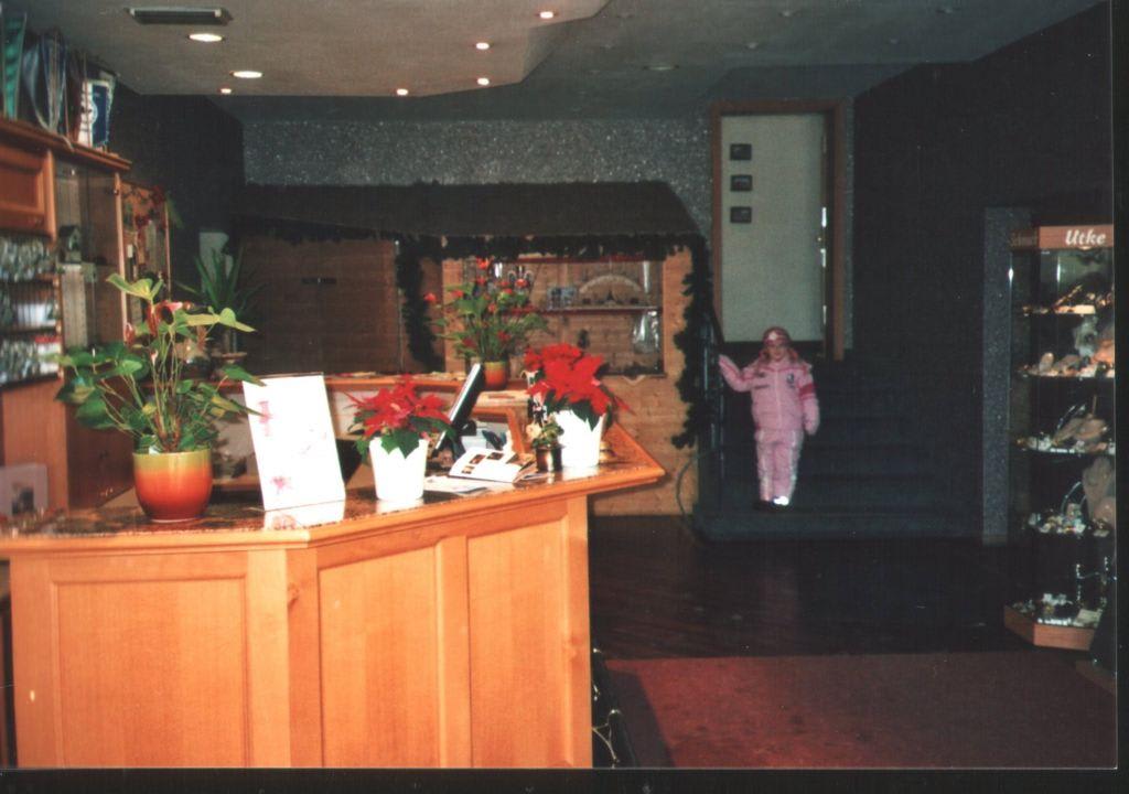 Eingang Sonnenhotel Hoher Hahn