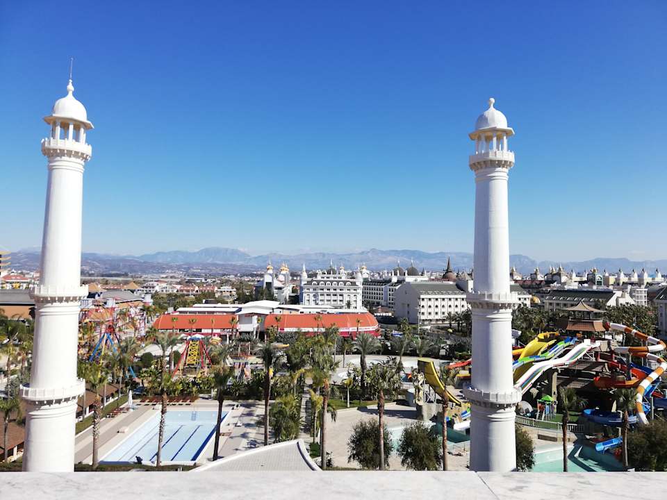 Zimmer Royal Taj Mahal Hotel