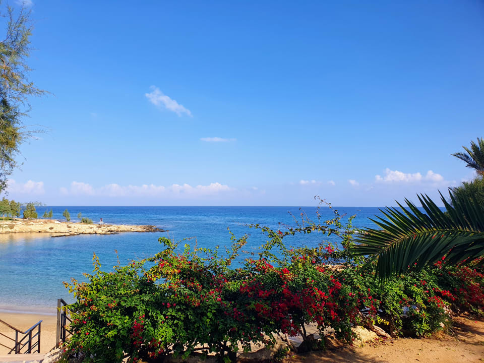 Strand Crystal Springs Beach Hotel