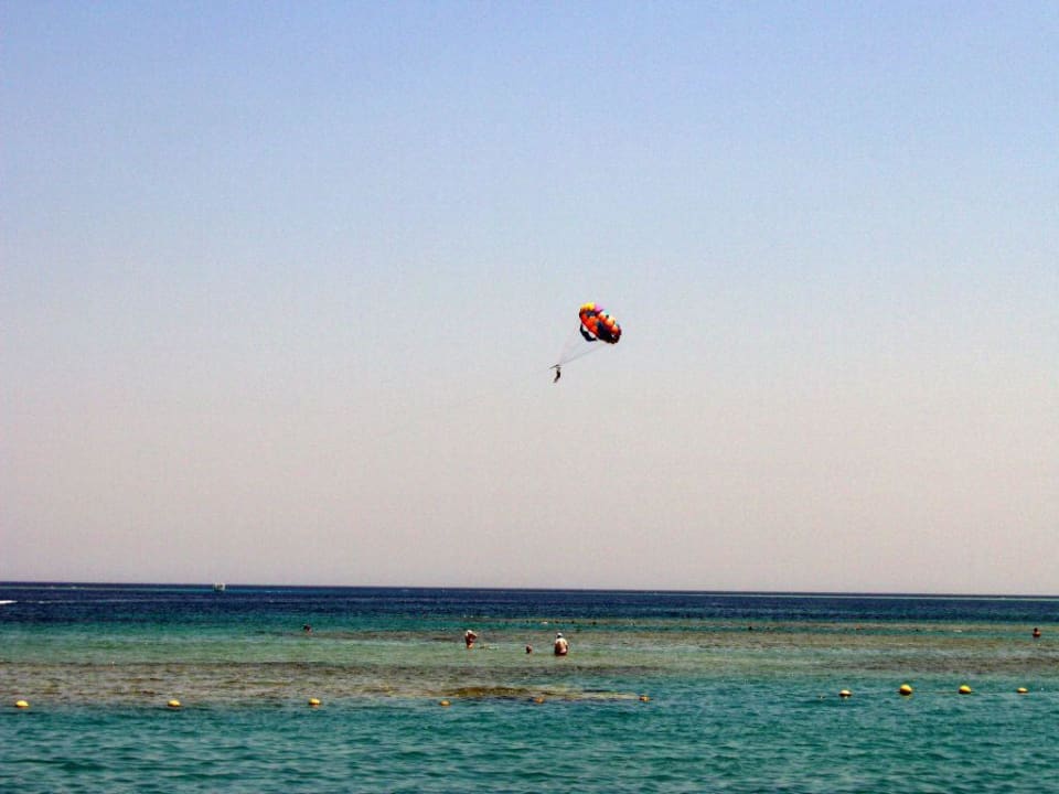 Blick vom Strand aufs Rote Meer Jaz Makadina