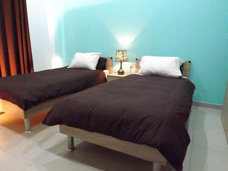 Spare Bedroom Apartment Sixteenth Avenue