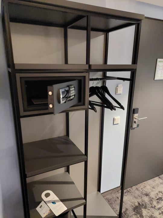 Zimmer Holiday Inn – the niu, Charly Frankfurt City