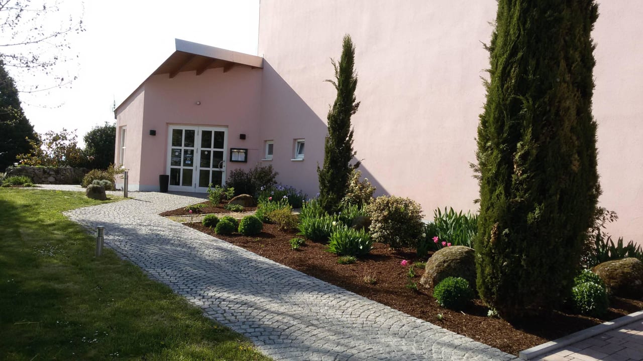 Blick zum Restaurant Landhaus Schill