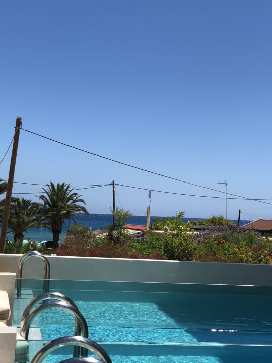 Pool Harmony Boutique Resort